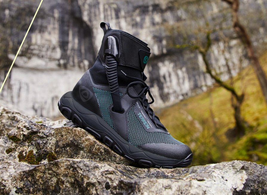 Hiking boots use hydraulic pistons to stabilize ankles on rocky ground